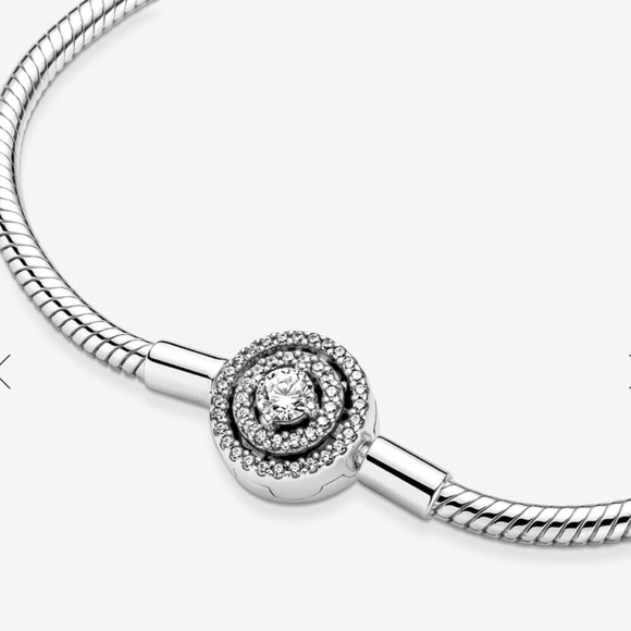 Pandora Bracelet - Picture 2 of 7